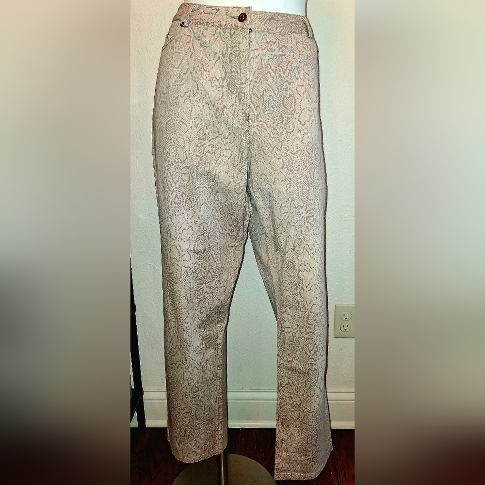 Women's Patterned Straight Leg Pants